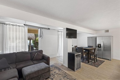 Waterfront duplex located on a wide, deep boating canal with - photo 18