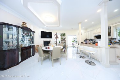 Spacious two-family Side Hall Colonial located on a quiet - photo 10