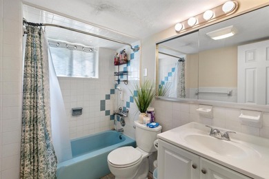Waterfront duplex located on a wide, deep boating canal with - photo 25
