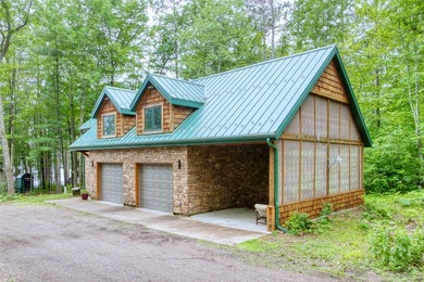The Stone House on Lac Courte Oreilles offers timeless - photo 8