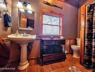 Private mountain cabin situated on approximately 0.88 acres in - photo 30