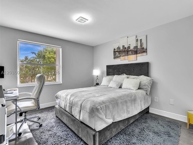 Beautiful 5-bedroom, 3-bathroom lakefront home located in the - photo 34