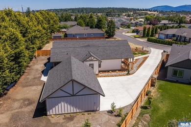 Exceptional new construction in The Meadows showcasing 2,622 - photo 5