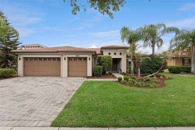 Lake Tohopekaliga Home For Sale in Kissimmee Florida