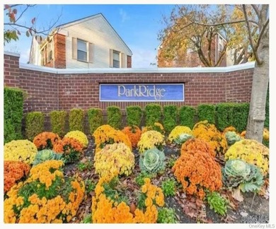 Welcome to this Beatiful 4Bed 3Full Bath duplex-style condo in - photo 2