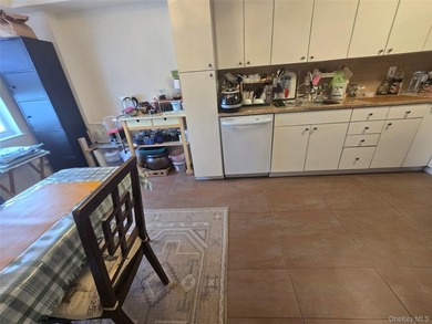 Welcome to this Beatiful 4Bed 3Full Bath duplex-style condo in - photo 5