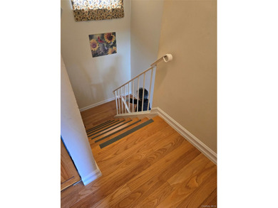 Welcome to this Beatiful 4Bed 3Full Bath duplex-style condo in - photo 10