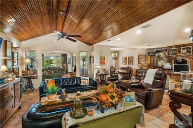 Beautiful home with alot of character in Progresso Lakes. It - photo 3