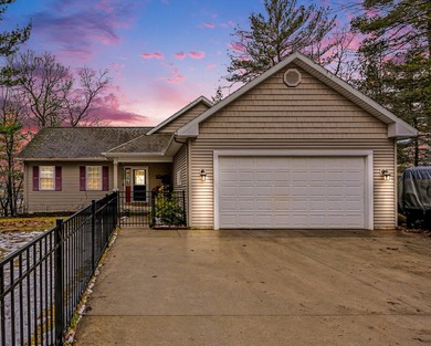 Exceptional Lakefront Living on Lake Allegan! SOLD - photo 2