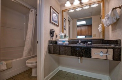 Wake up to endless ocean views in this beautiful 1 bedroom, 1