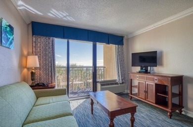Wake up to endless ocean views in this beautiful 1 bedroom, 1