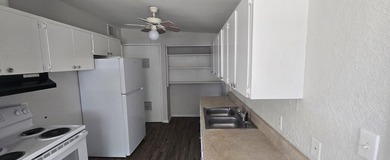 Investor special! This 3-bedroom, 2-bath home is ready to be - photo 5