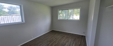 Investor special! This 3-bedroom, 2-bath home is ready to be - photo 6