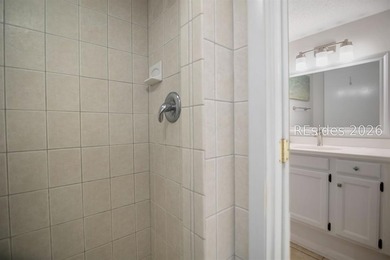 Discover the perfect blend of comfort, style, and resort living - photo 21