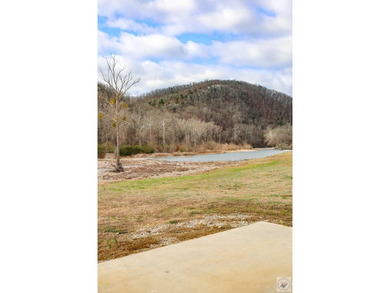 Riverfront cabin in Glenwood, Arkansas with great views, lots of - photo 4