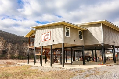 Riverfront cabin in Glenwood, Arkansas with great views, lots of - photo 6