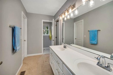 Custom Contemporary Retreat with Guest Cottage & Marsh Views - - photo 9