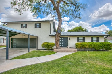 Completely remodeled 3-bedroom, 3-bathroom lake house offering - photo 4