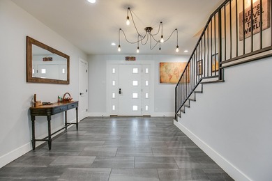 Completely remodeled 3-bedroom, 3-bathroom lake house offering - photo 8