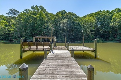 Charming waterfront property located at 178 Greenfield Rd. in - photo 4