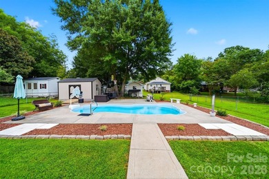 927 Victoria Avenue is a truly rare offering: an UPDATED, RANCH - photo 6