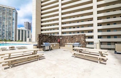 Stunning high floor one bedroom condo at Waikiki Hawaiian - photo 20