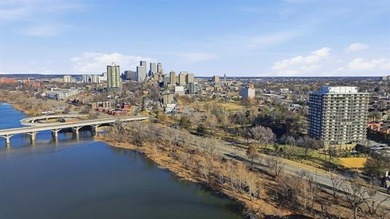Welcome to Tulsa's premier high rise landmark condominium