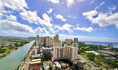 Stunning high floor one bedroom condo at Waikiki Hawaiian - photo 23