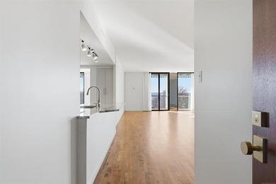 Welcome to Tulsa's premier high rise landmark condominium