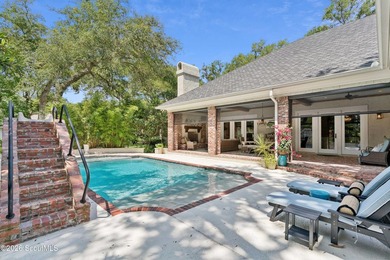 Tucked within the prestigious St. Simons Island Club, this - photo 4