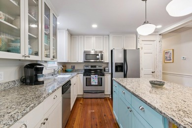 Check out this unique beach cottage in the south end! Enjoy the - photo 5