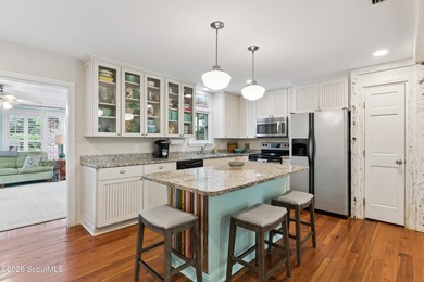 Check out this unique beach cottage in the south end! Enjoy the - photo 6