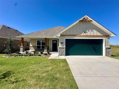 (private lake, pond, creek) Home Sale Pending in Yukon Oklahoma