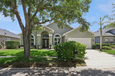 Under contract-accepting backup offers. Welcome to this - photo 3