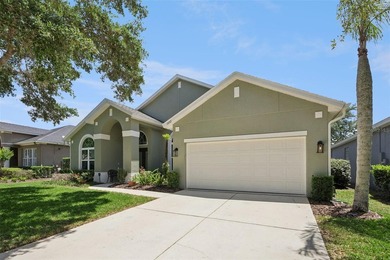 Under contract-accepting backup offers. Welcome to this - photo 5