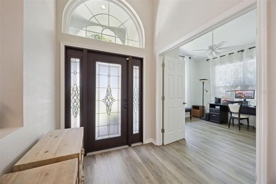 Under contract-accepting backup offers. Welcome to this - photo 8