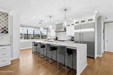 Wasatch Towers Penthouse No. 1001 commands the entire top floor