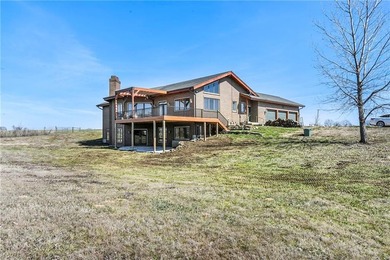 Incredible opportunity to escape the city and own a truly - photo 3