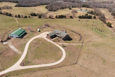 Incredible opportunity to escape the city and own a truly - photo 4