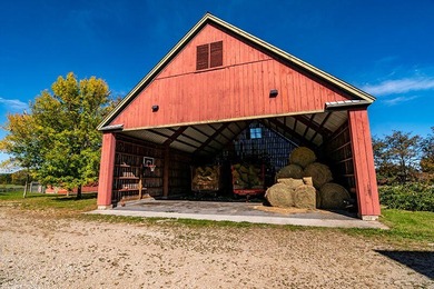 A rare and unique opportunity to own a 401 acres w/ farm - photo 8