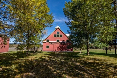 A rare and unique opportunity to own a 401 acres w/ farm - photo 10