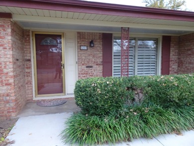 Delightful 4-3-2 home in the sought after Melanie Gardens! This
