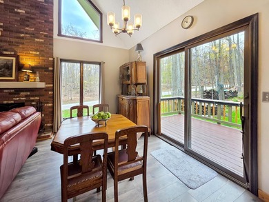 Well-maintained and stylish 2 bedroom, 3 bath home situated on a - photo 12