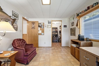 Versatile country property on 2.49 acres surrounded by beautiful - photo 13