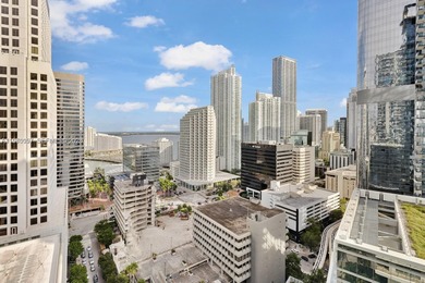 Most desirable 2 bed / 2.5 bath South-East corner unit at Reach