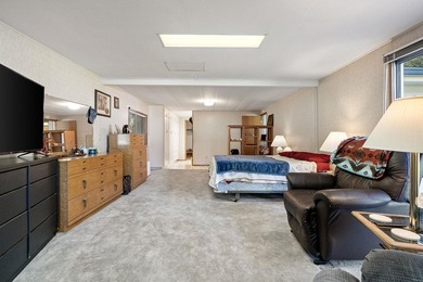 Versatile country property on 2.49 acres surrounded by beautiful - photo 16