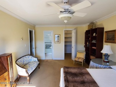 Discover this beautifully updated 2 bedroom, 2 bathroom with a - photo 19