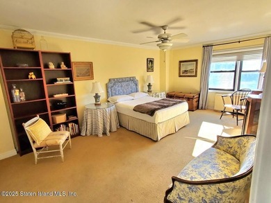 Discover this beautifully updated 2 bedroom, 2 bathroom with a - photo 20