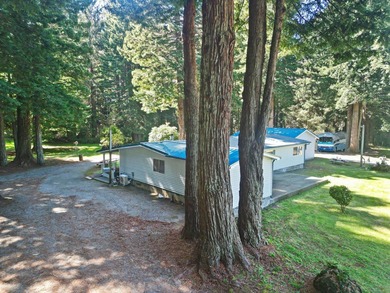 Versatile country property on 2.49 acres surrounded by beautiful - photo 41