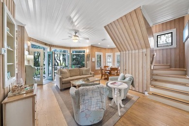 29 Rosewalk Aly is a rare opportunity to own in the iconic - photo 4